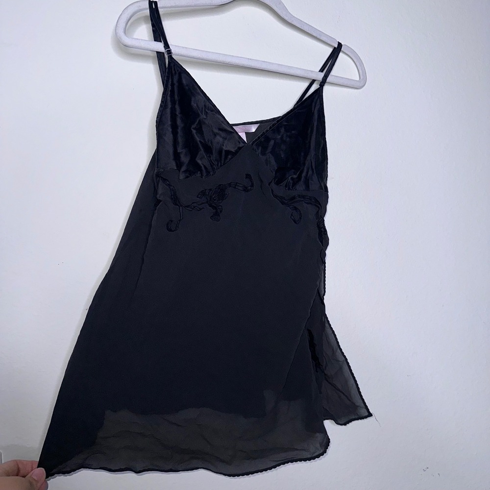 VTG Y2K Victoria's Secret Silk Cami Top Black Sheer Floral Embroide Whimsigoth M